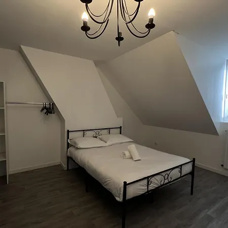 L'egalite Apartment *